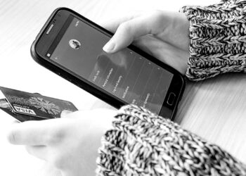 Banks race to match debit card demand with smarter mobile app features