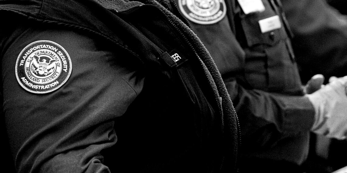 ICE agents deployed to US airports amid shutdown disruption