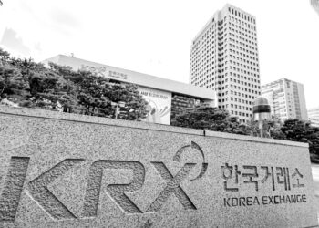 Asian markets plunge as Hormuz crisis fears trigger global sell-off