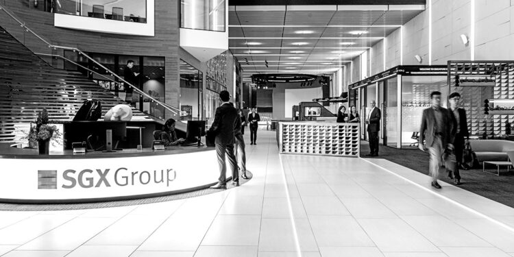 Singapore market opens cautiously as investors track oil and regional risk