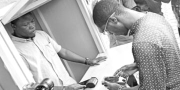 Smartphones reshape Togo’s financial landscape as digital access expands