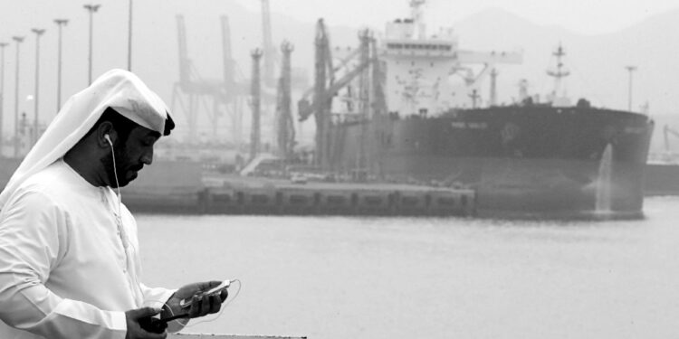 African OPEC members reassess strategy after UAE exit shock