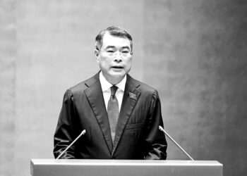 Vietnam strengthens innovation drive as prime minister chairs national technology committee