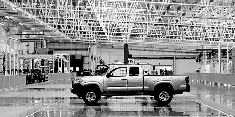 Toyota moves ahead with local bond sale in Mexico