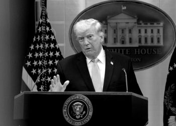 Ceasefire in the Gulf: US and Iran step back from brink as Hormuz reopens