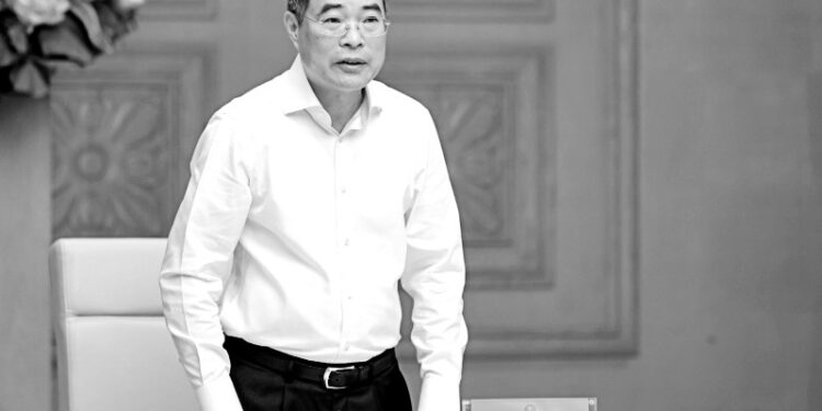 PM calls for stronger budget focus on hi-tech and core technologies