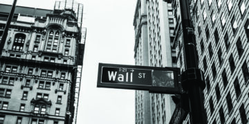 US markets close lower as inflation concerns and geopolitical risks weigh on sentiment
