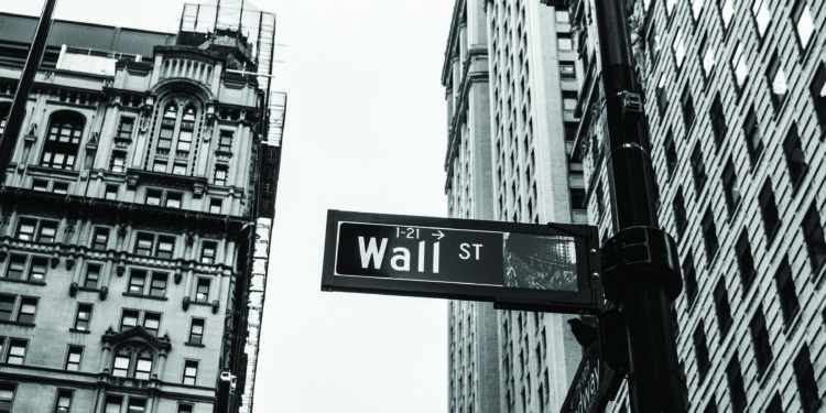 US markets close lower as inflation concerns and geopolitical risks weigh on sentiment