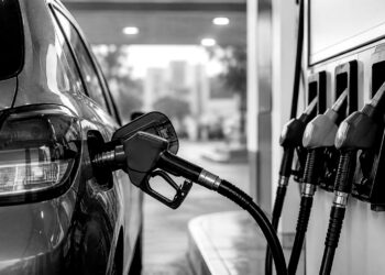 Petrol crosses ₹100 in Delhi as India raises fuel prices again
