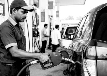 India fuel prices rise again as transport and inflation concerns deepen