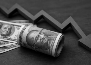 Rupee weakens as dollar pressure returns to currency market