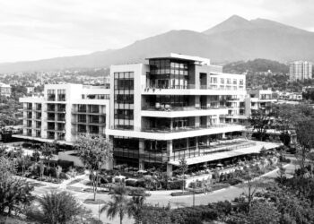 Mobiliare targets sustainable growth with $100 million SLB debut