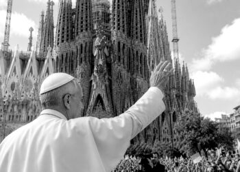 Pope Leo XIV arrives in Barcelona ahead of Gaudí centenary celebration