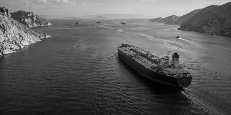 Oil prices retreat as Strait of Hormuz reopening eases market fears