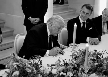 Trump signs Iran peace plan as Washington claims major diplomatic breakthrough