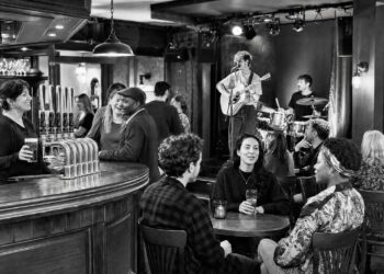 England’s pubs and music venues win 20% business rates reprieve