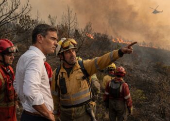 Sánchez speaks plainly as Spain’s climate divide survives the flames