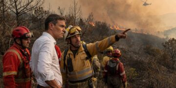 Sánchez speaks plainly as Spain’s climate divide survives the flames