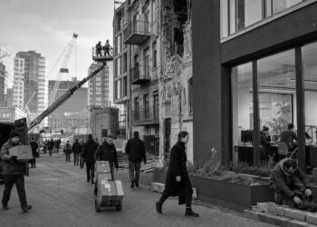 Ukraine’s economy keeps moving under fire