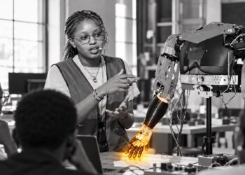 Good morning, teacher — Kenya’s robot answers in sign language